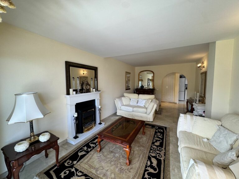 62da5afa06bd5fc933e562de7b35595e - 5