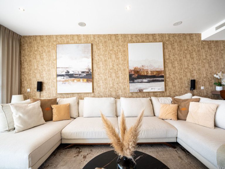 63926caef67fc646a9f3d932dd1b688a - 10