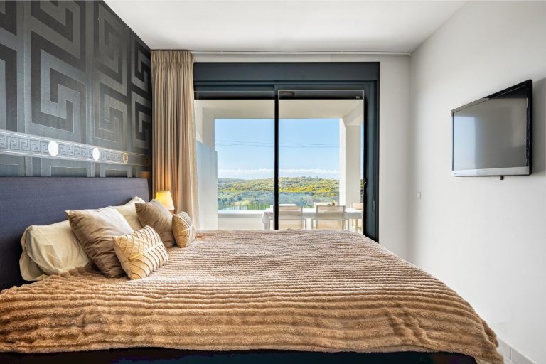 63926caef67fc646a9f3d932dd1b688a - 4