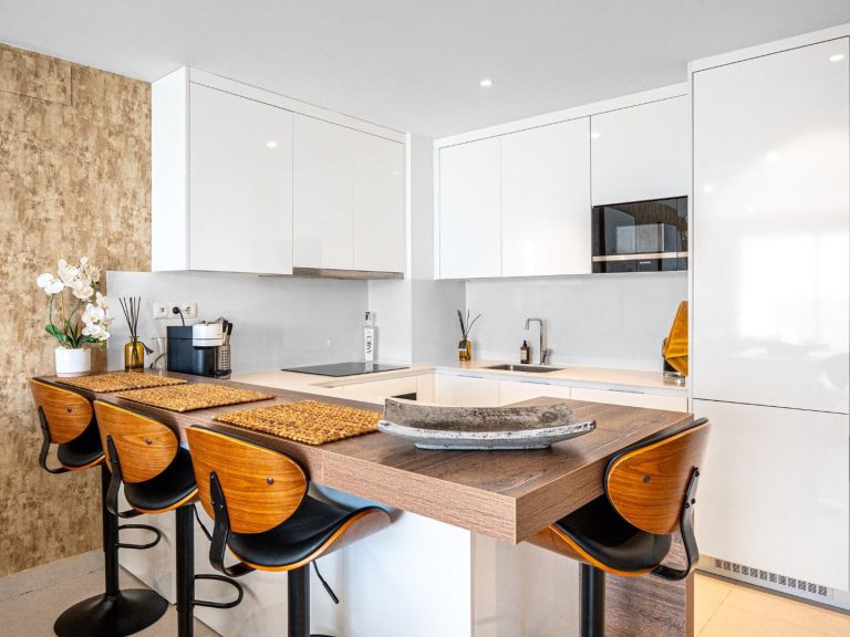 63926caef67fc646a9f3d932dd1b688a - 5