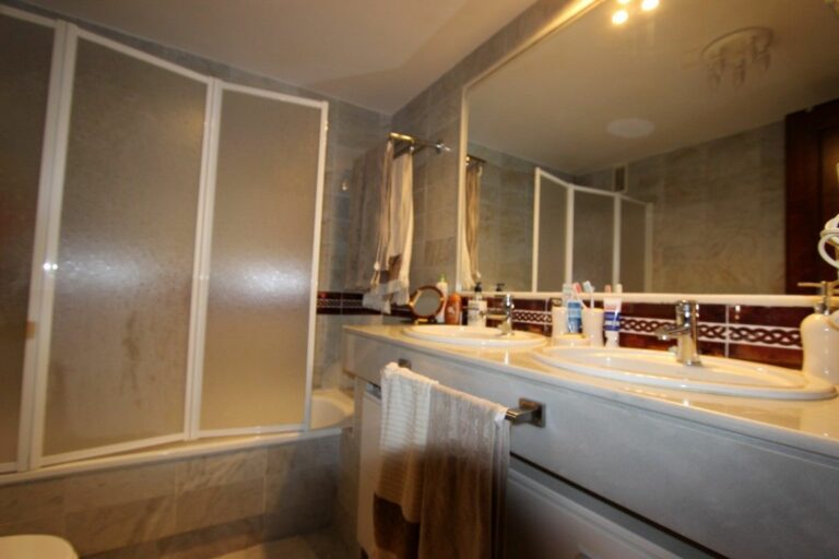 63e48e07c68189ca3045fc047e3713b7 - 8