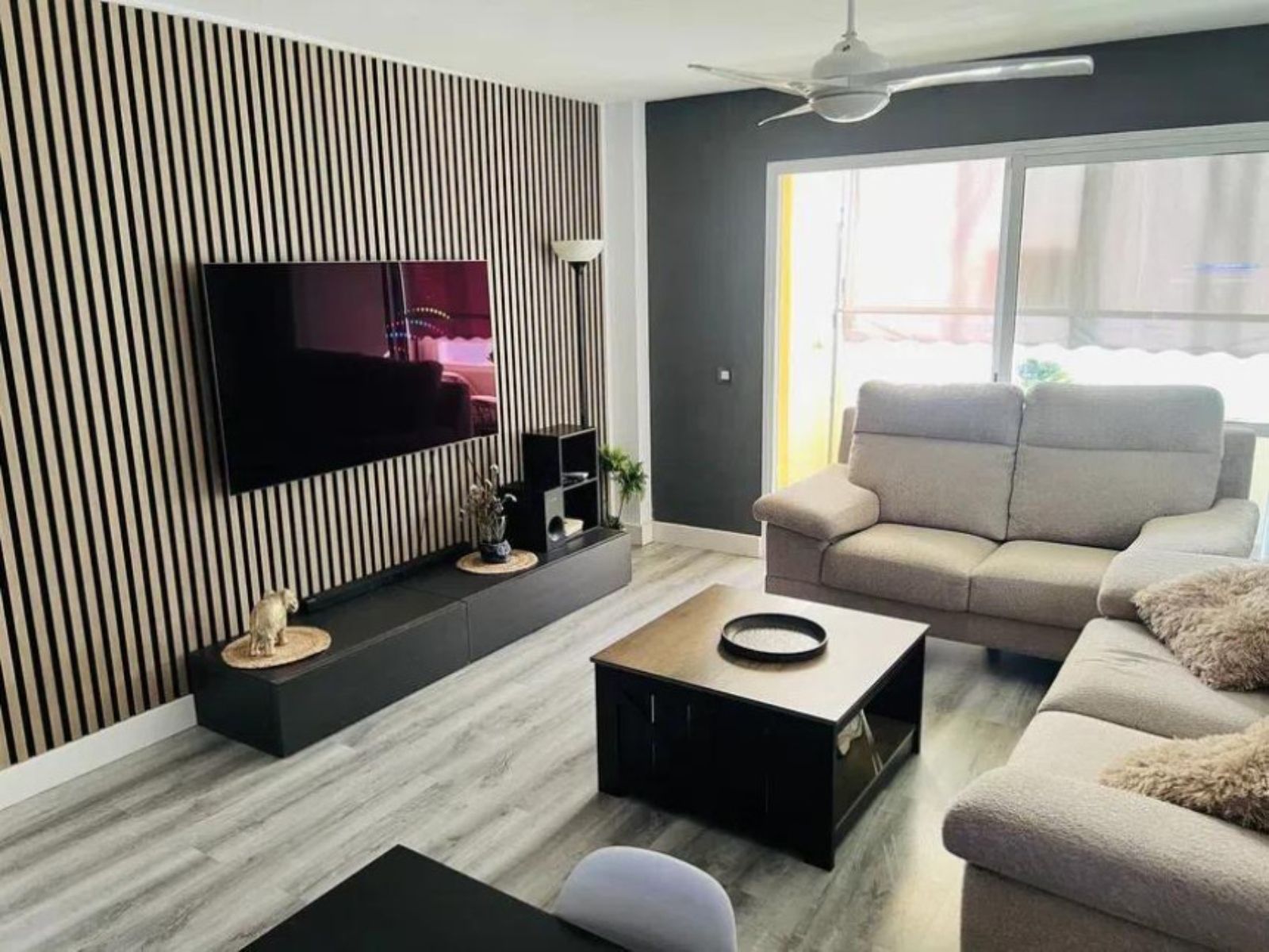 642156b4ff05ed82326ad9144136e820 - 1