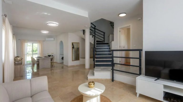 642728bc223658b218a65b335c3649e2 - 5