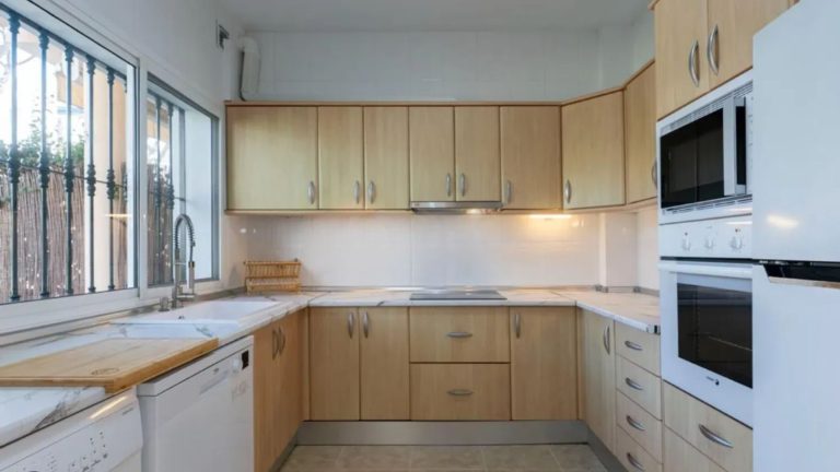 642728bc223658b218a65b335c3649e2 - 6