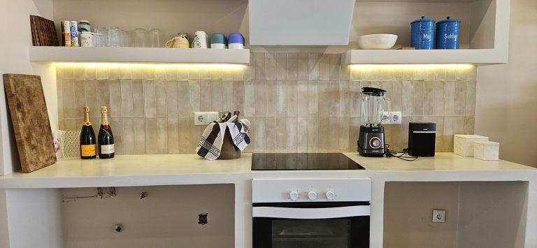 643c68f2be2646c4185dfbb077d700e5 - 13