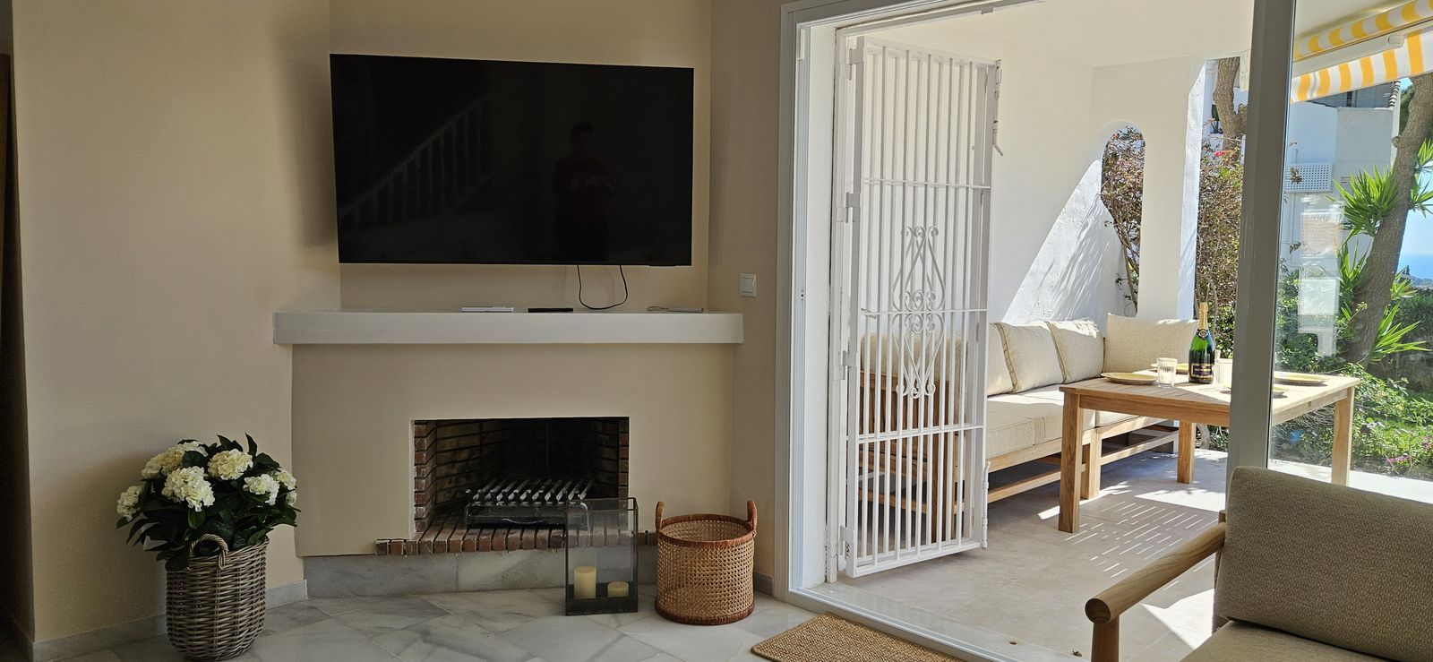 643c68f2be2646c4185dfbb077d700e5 - 7