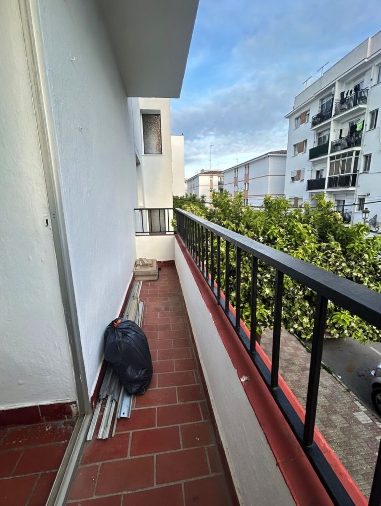 643f4e8ca1b3a2bc528957dee6cc9e73 - 11