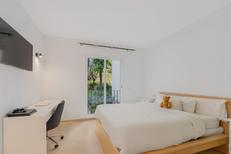 6456c7c36ea56498a990550756031f53 - 16