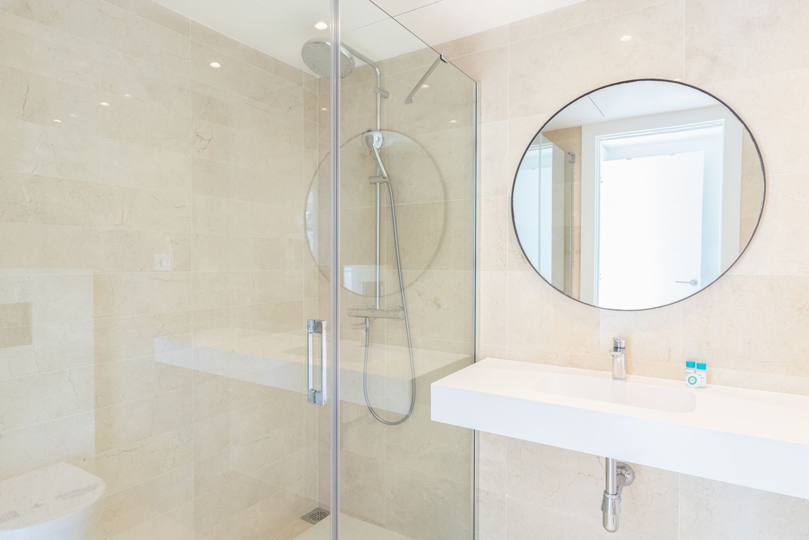 649cbe04dcda33cd0a727ac8d15b7e4e - 13