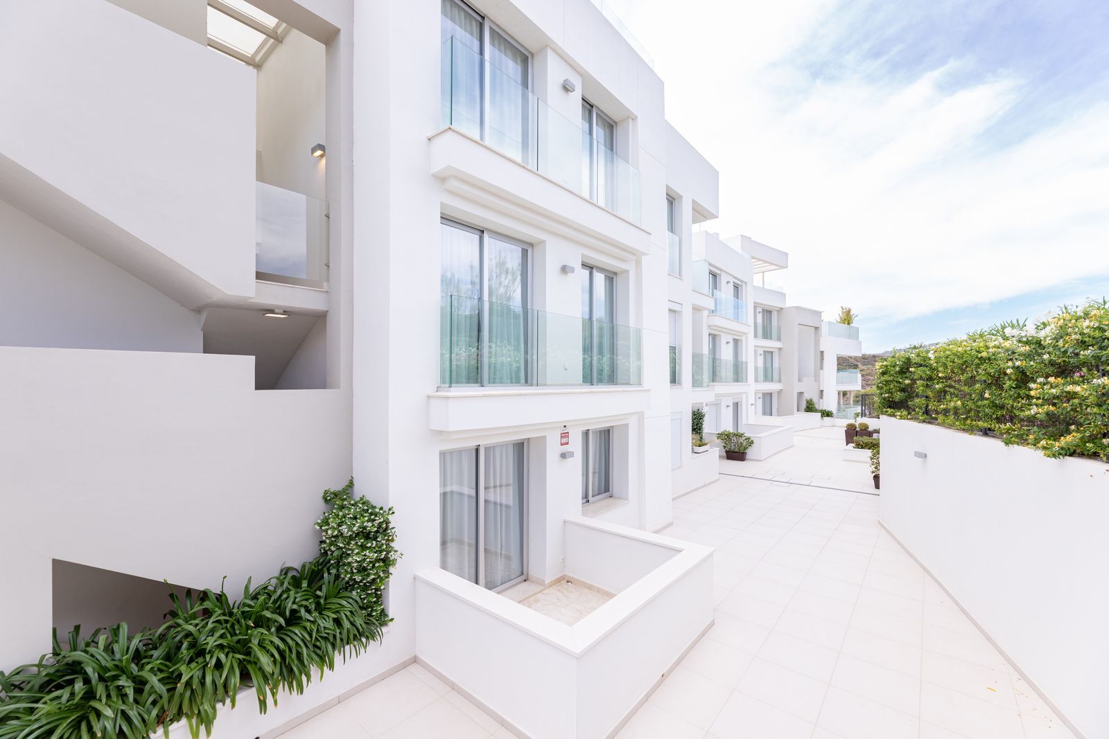 649cbe04dcda33cd0a727ac8d15b7e4e - 15