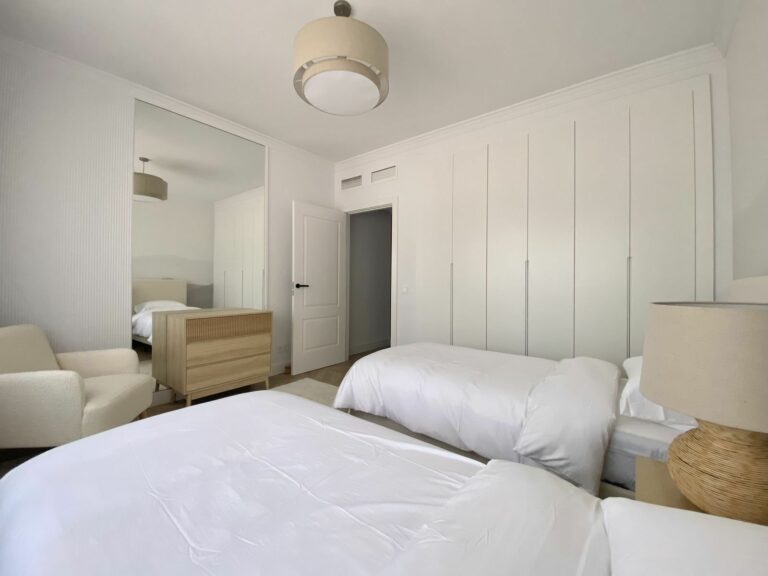 64ad9529b2229fe729cea18391cb6ac0 - 16