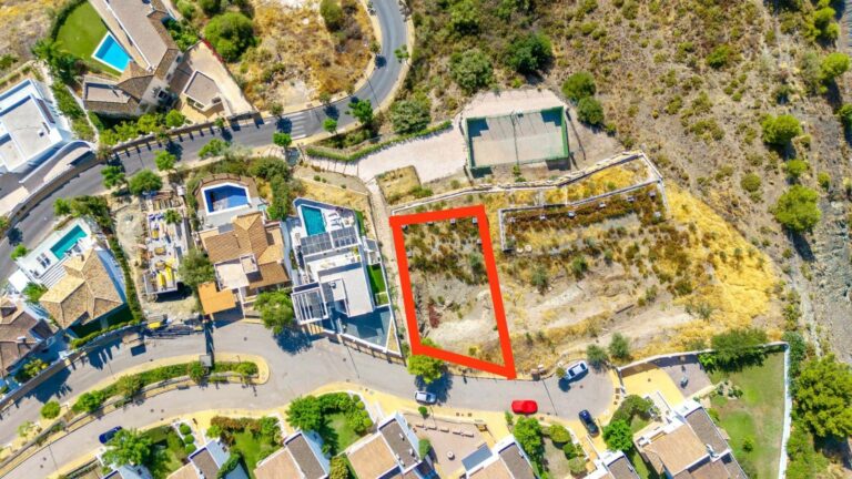 64b643b715b6559d8b54f70f847c712a - 5