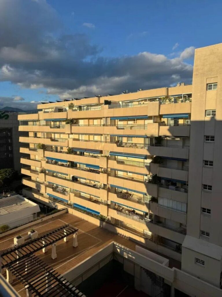 64f354f166ea676d84c57f16179e04f0 - 2