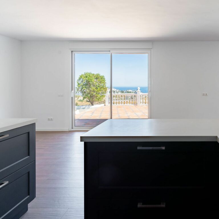 6528eea8c45238855ad17d053d906f6a - 10