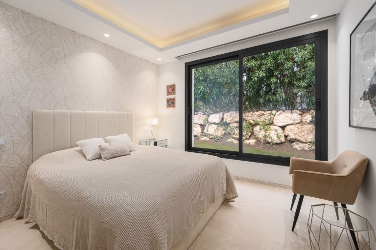 65f9848183d18b8119d90900b92cc224 - 11