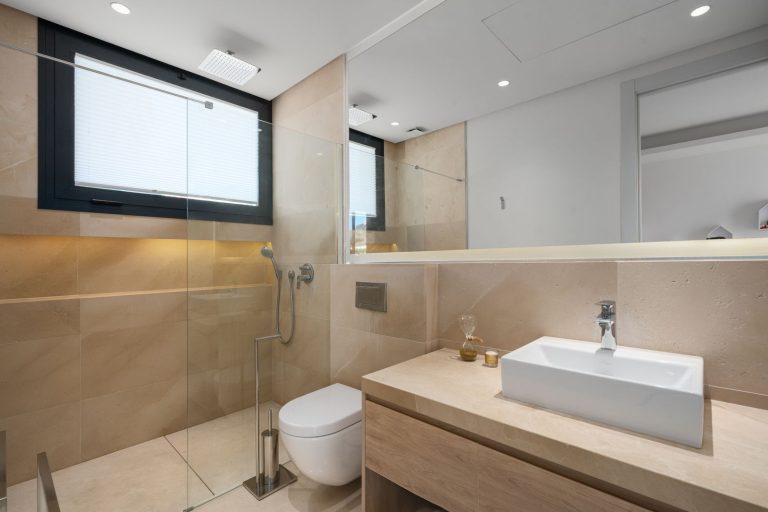 65f9848183d18b8119d90900b92cc224 - 13