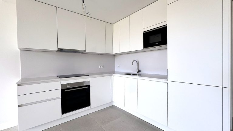 679bea419a6af35f0027b4fd45c7b7f3 - 6