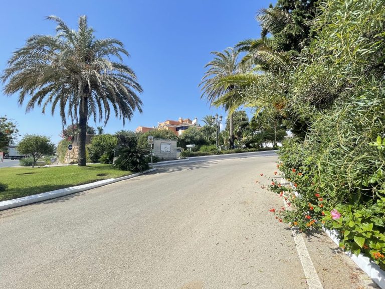 6833fdddc5464dafc410664407dfe5a4 - 13