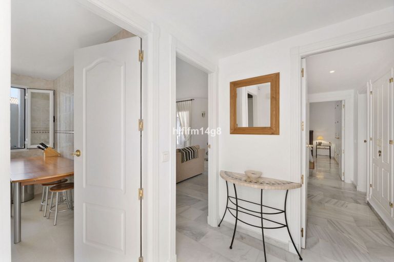 6885c6be817fe14c8d4acdfcf71af02b - 13