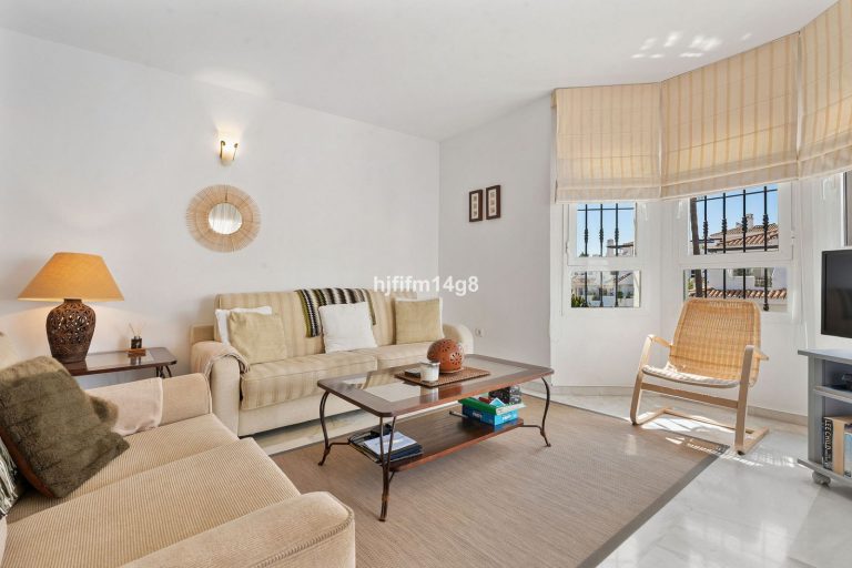 6885c6be817fe14c8d4acdfcf71af02b - 6