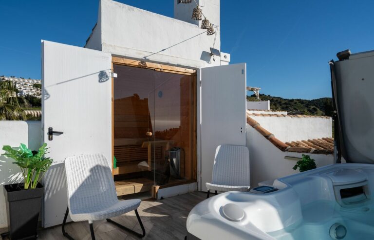 691fa621ae779758b74794613c5179d7 - 12