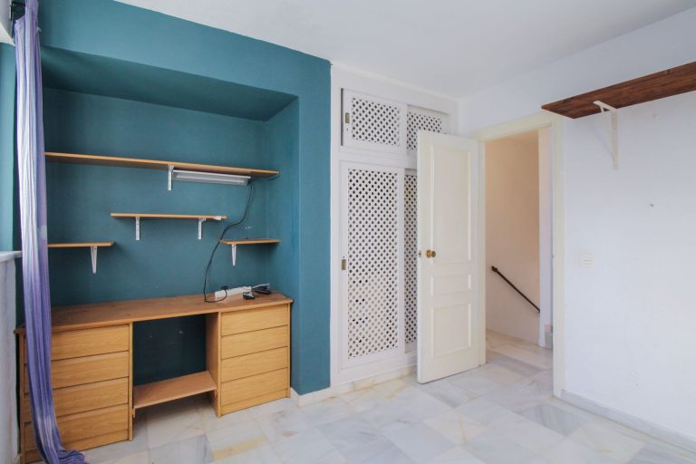 697e679b5403c43b9d705f3fd17127b6 - 16