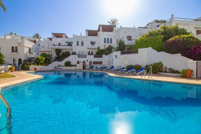 697e679b5403c43b9d705f3fd17127b6 - 5