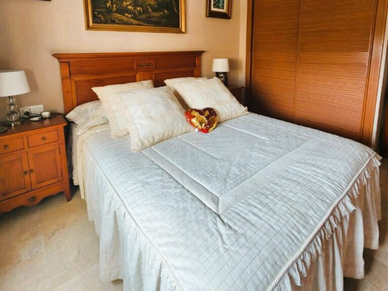 6a5215bc45f68e07a1b7db4418f44319 - 10