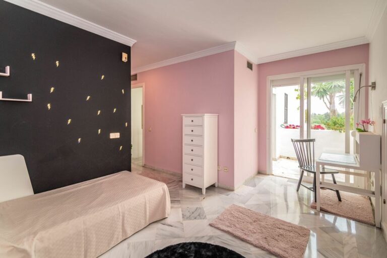 6ab8cdaf158ebdf496d33bc5a836d4af - 11