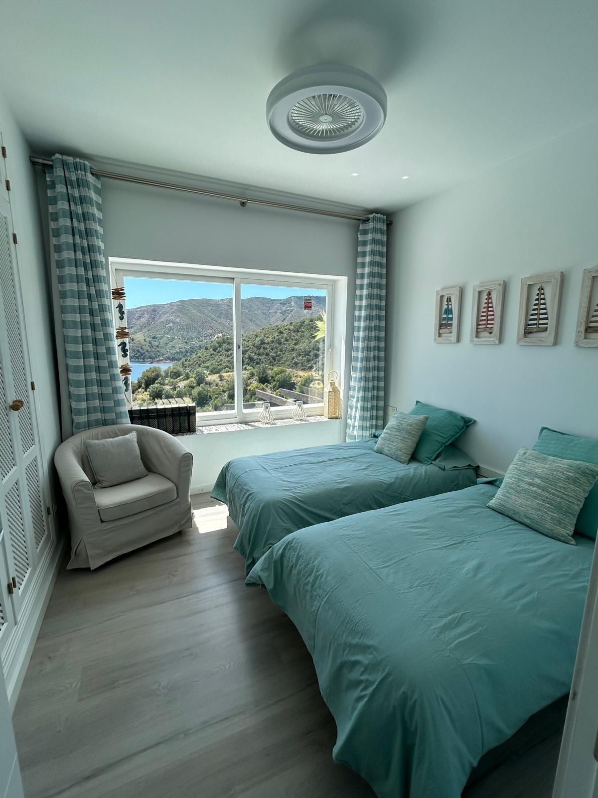 6b7b5cf578198a14c07537c61bad974a - 11