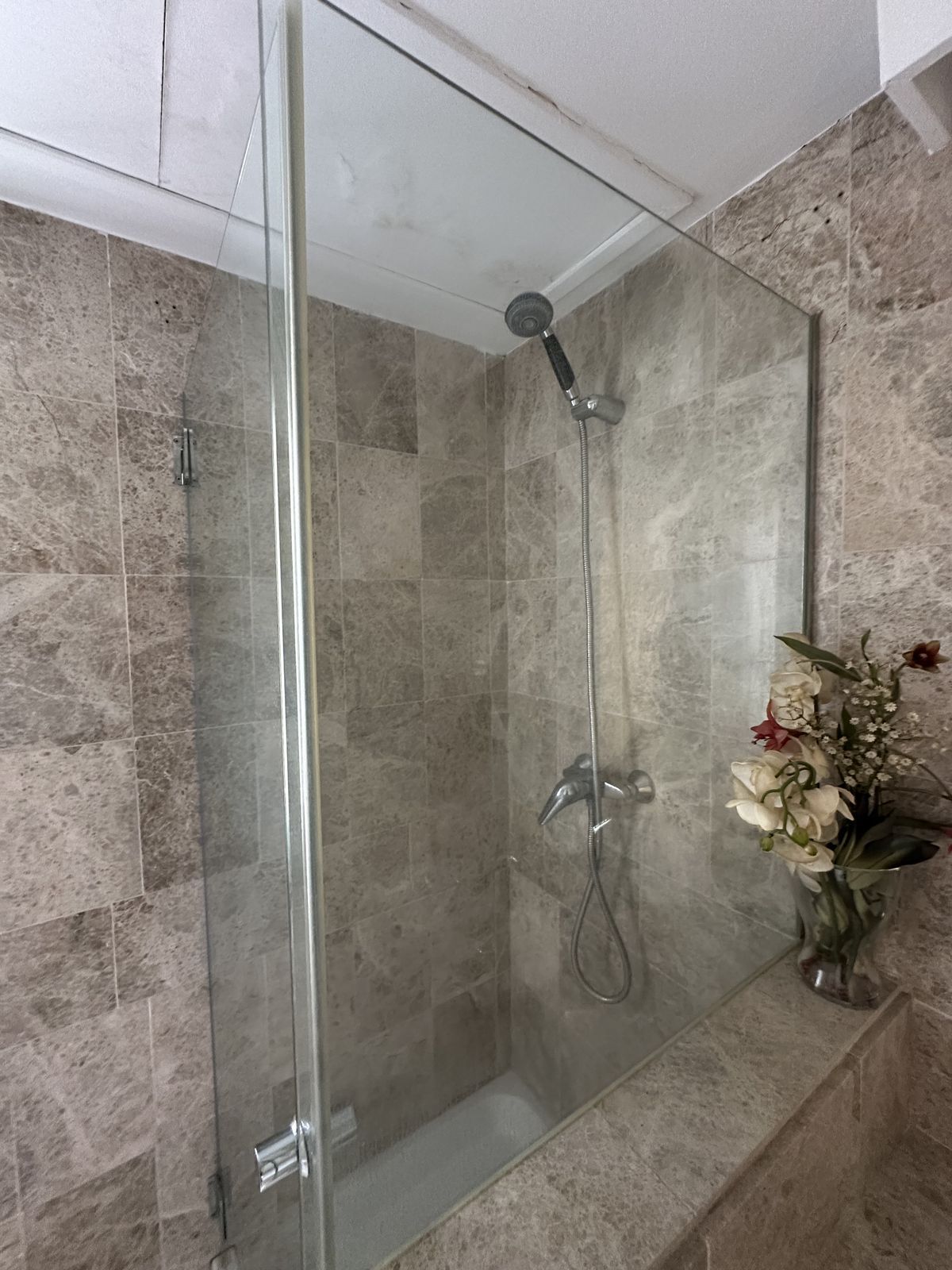 6bf4a3ef492c3cd1d1412c01c804db0f - 14