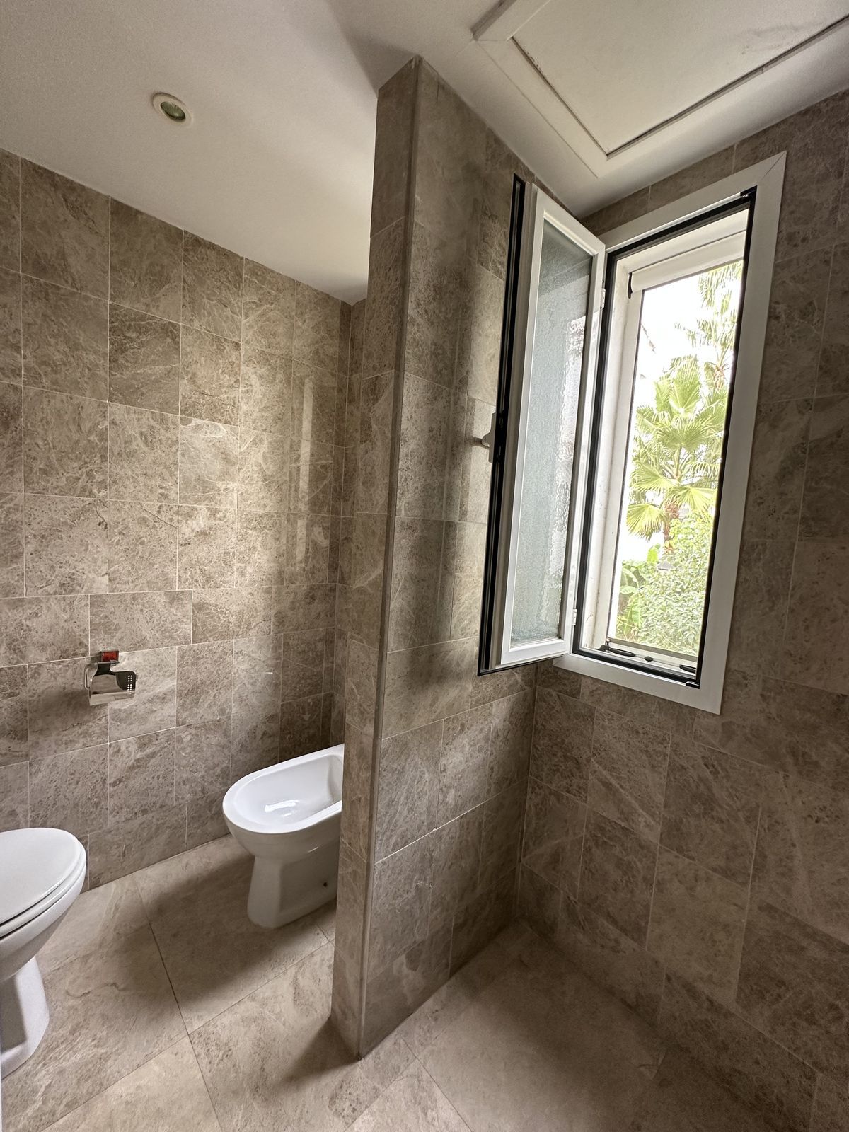 6bf4a3ef492c3cd1d1412c01c804db0f - 15