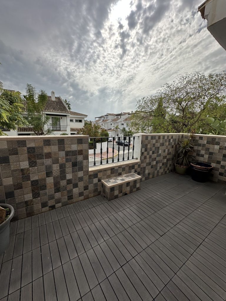 6bf4a3ef492c3cd1d1412c01c804db0f - 8