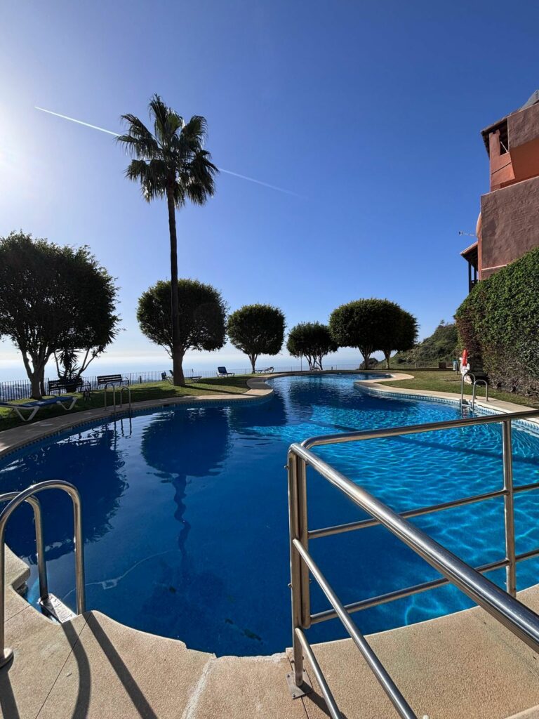 6d2af964b55c1e7d7195a4773bd9dc62 - 12