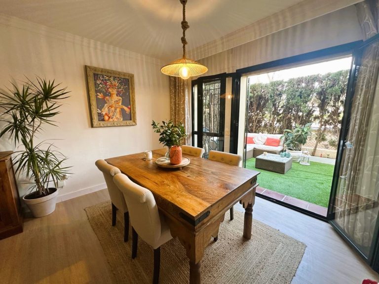 6d4e6155a70c151a9eef693c4035a23f - 3