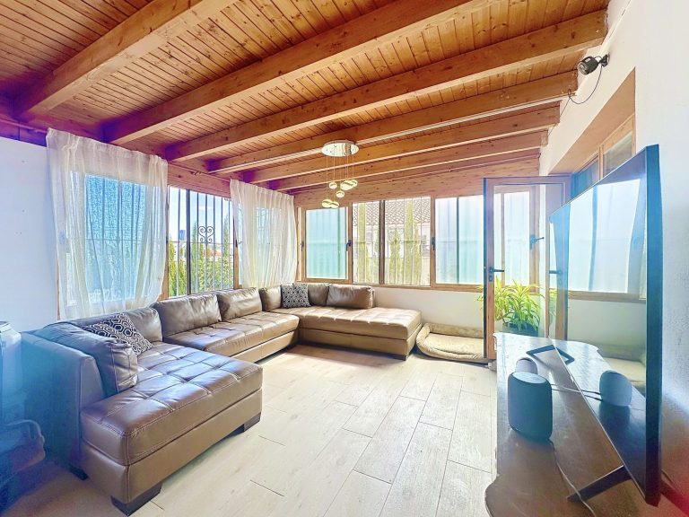 6efdb19777554892d84fd5a1b953f68f - 11