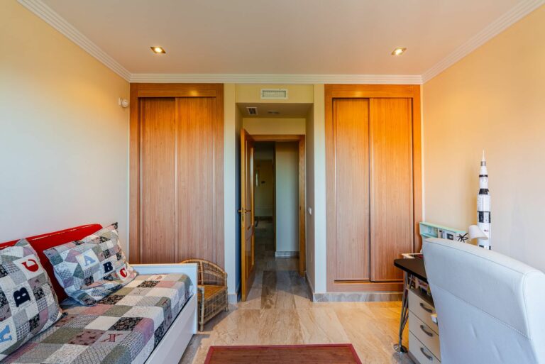 6f19f8c245a60de1ded6e7dbbfa23ce3 - 15