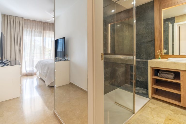 70d0d19d34c8a88faaa15adf9f0f1bd0 - 11