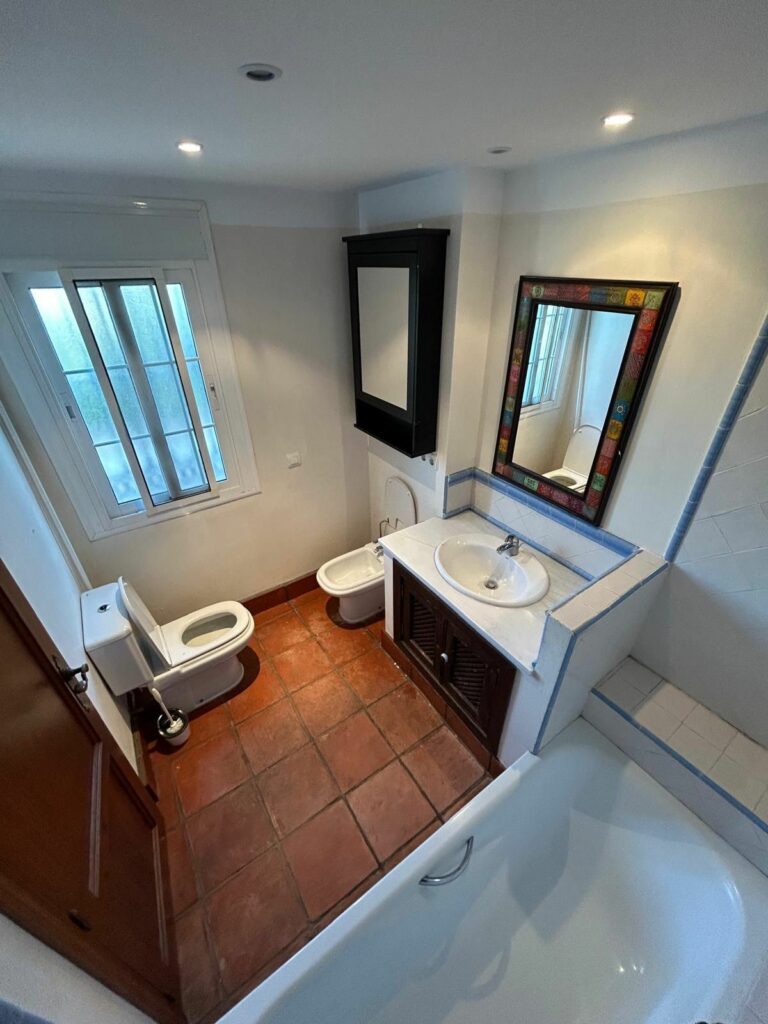 72e4909e48504d65347373dc9e59b261 - 14