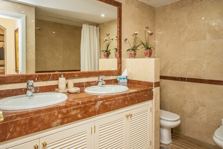 731d79a328ad62d4b84fd75e94f5156b - 12