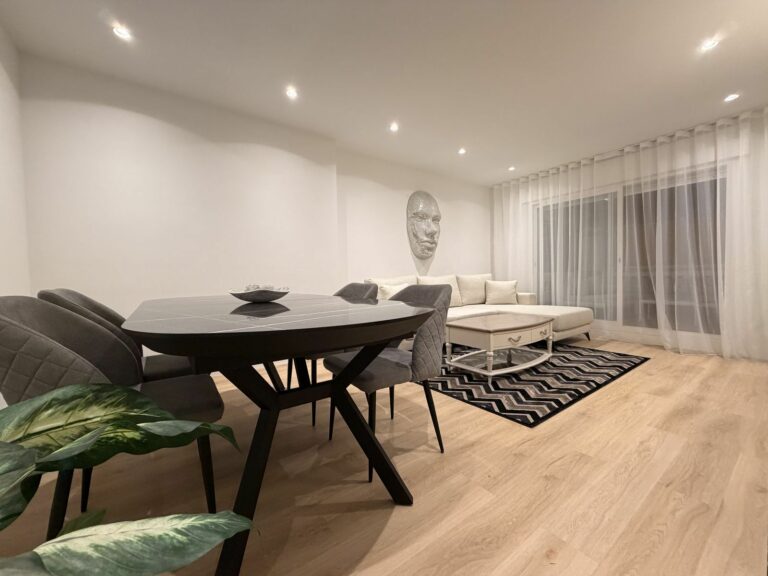 7328b89ad627d891d5de97b1d1555c33 - 9