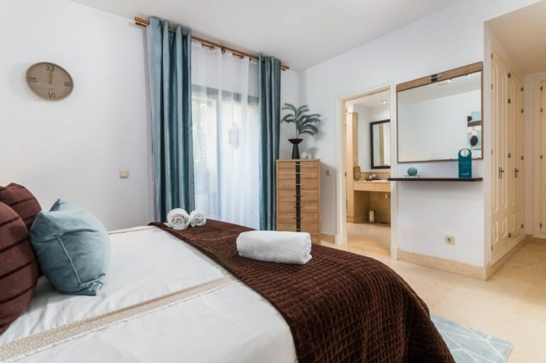 734fc75b00399b62200593599c332bc7 - 16