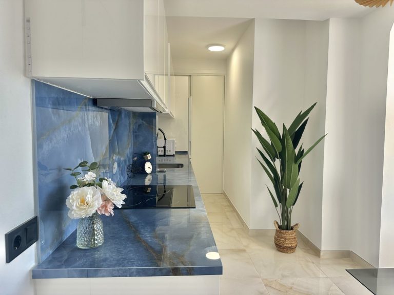 73583ce0b2ae0645da1034d58b9703bb - 14