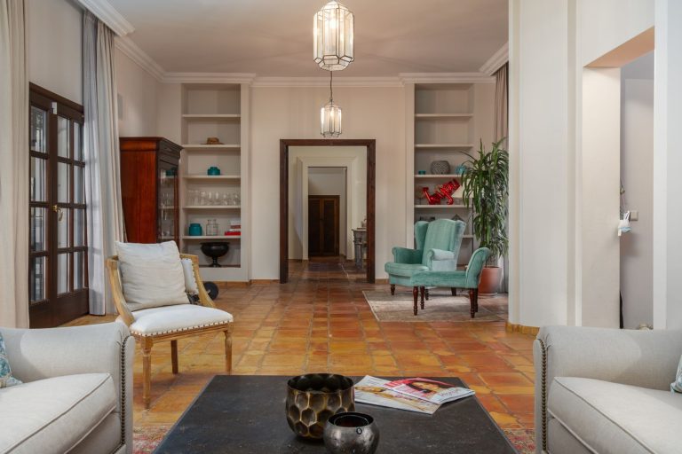 73a74ac9449fe7c13a0588ab165c6548 - 16