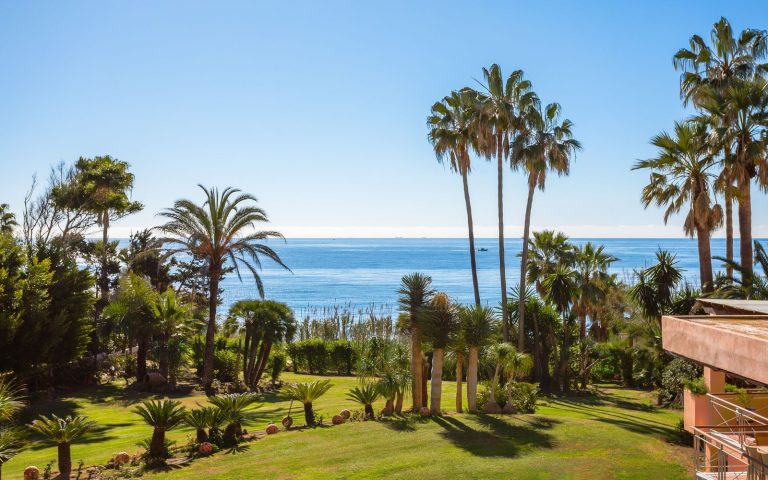 73fd1fadacd52d2ca27b37f85743c654 - 12