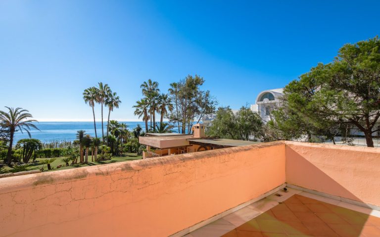 73fd1fadacd52d2ca27b37f85743c654 - 14