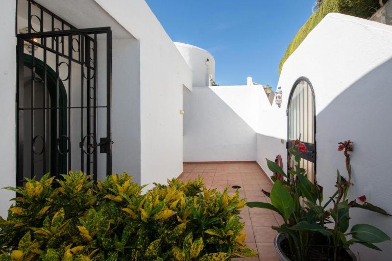 740a52ba5d13c2c383592034848662d3 - 2