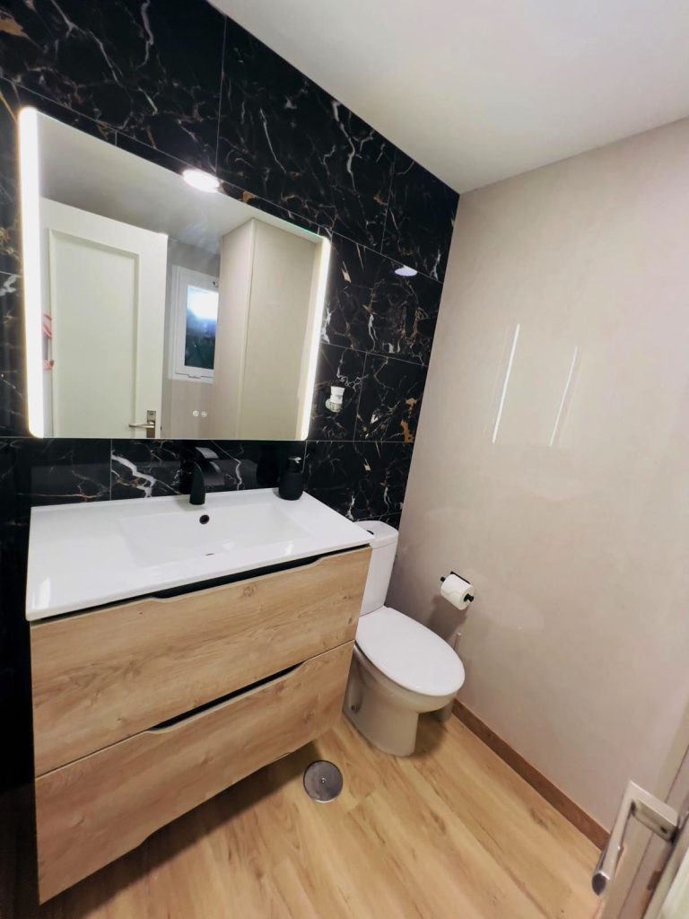 7465dc658b17fdc11ef8a51c45481414 - 15