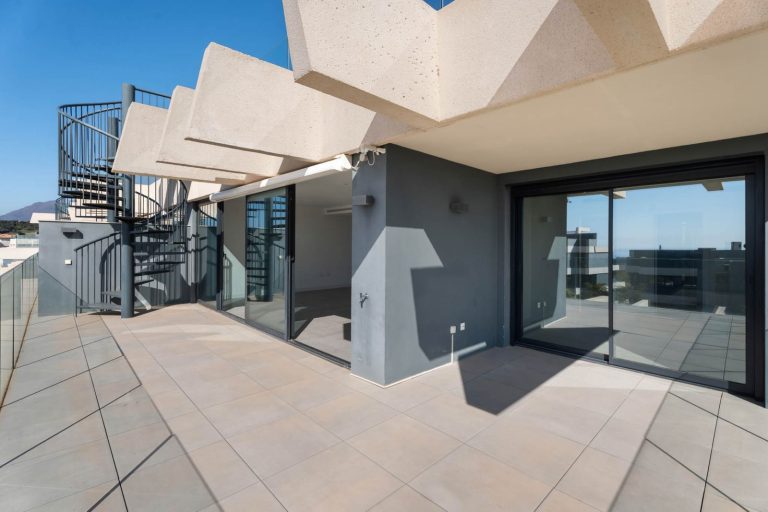 748f7f49a8f40320376515d95988fca0 - 8