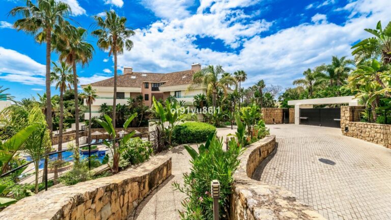 74c154b974be60fc9012a81f7bbb6b9d - 2